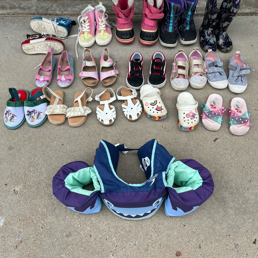 Girls shoe lot of 15 pairs plus Speedo US Coast Guard Approved floatie